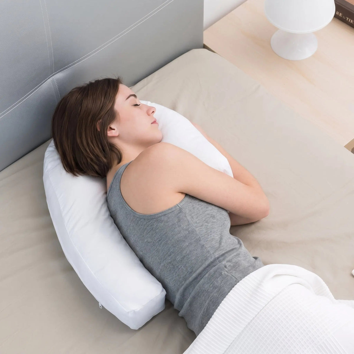 U-Shape Contour Pillow